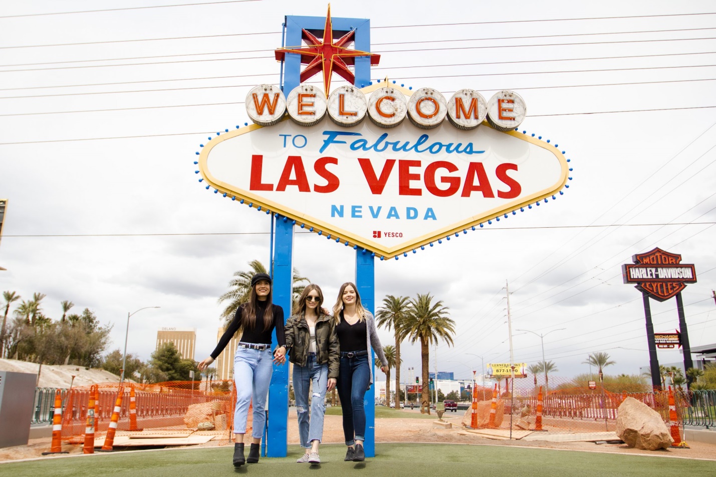 The Ultimate Girls Trip to Vegas - A Local's Guide!